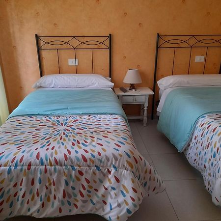 Hostal Quiper Quiroga Exterior photo